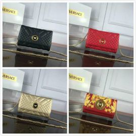 Picture of Versace Lady Handbags _SKUfw83894883fw